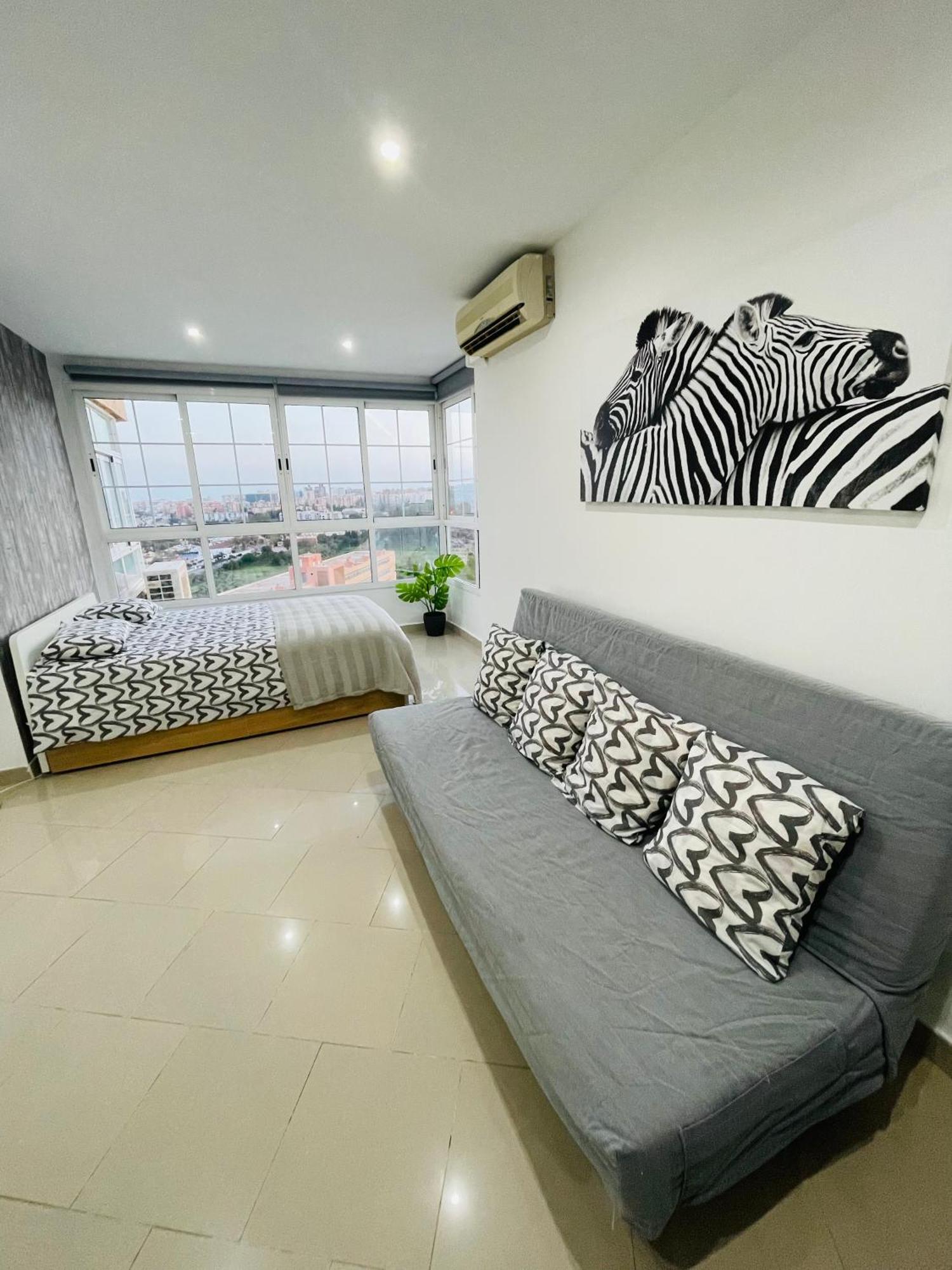 Apartamento La Torre 1337 Precioso, Moderno Y Con Piscina Torremolinos Exterior foto