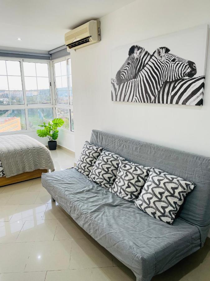 Apartamento La Torre 1337 Precioso, Moderno Y Con Piscina Torremolinos Exterior foto