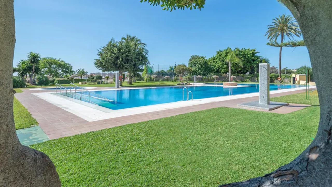 Apartamento La Torre 1337 Precioso, Moderno Y Con Piscina Torremolinos Exterior foto
